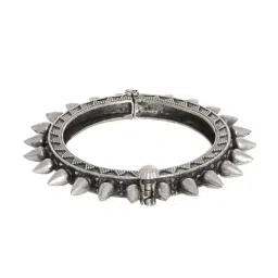 Teejh Ethnic  Sreeya Silver Oxidized Bangles for Women image 4