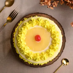 Tall Pineapple Bliss Cake image 3