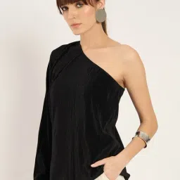 FEMMELLA Black Relaxed Fit Solid Top image 3