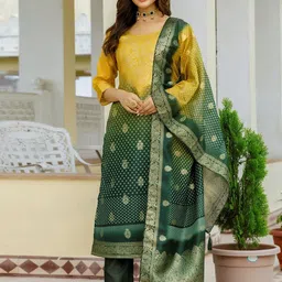 Brand Hill Women Bandhani Regular Kurta with Trousers & Dupatta image 5