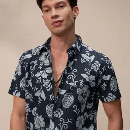 HIGHLANDER Floral Printed Cutaway Collar Cotton Relaxed Fit Shirt-picture-21