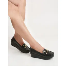Flat n Heels Women Black Wedge Loafers-picture-28