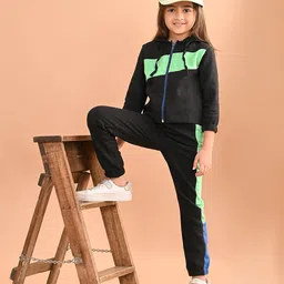 Lilpicks Couture Full Sleeves Colour Blocked Zipper Hooded Sweatshirt With Coordinating Joggers Set - Black & Green-image-89