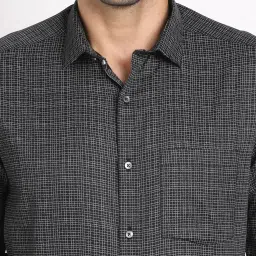 Turtle Black Cotton Regular Fit Printed Shirt image 5