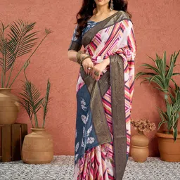 Sangria Geometric Printed Saree image 5