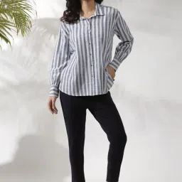 W Navy Mid Rise Pants image 5