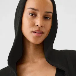 GAP Black Regular Fit Solid Hooded Pullover image 5