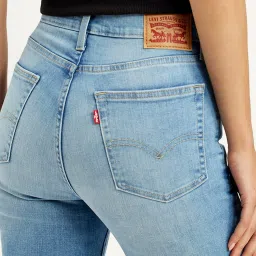 Levi's Blue Blended Solid Jeans image 5