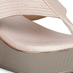 Inc.5 Women's Rose Gold Thong Wedges image 5