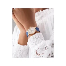 Guess GW0844L3 Fawn Analog Watch for Women image 5