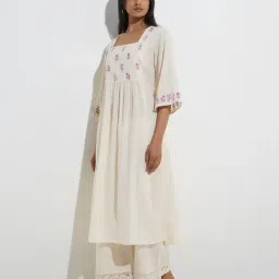 Utsa by Westside Off-White Embroidered Cotton A-Line Kurta image 3