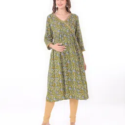 Bella Mama Viscose Woven Over Lapping Front Three Fourth Sleeves Maternity Kurta With Pocket Floral Print- Green image 3