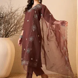 Royal Export Women Floral Embroidered Regular Sequinned Kurta & Trousers With Dupatta image 5