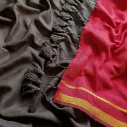 Suta Black Plain Saree with Unstitched Blouse image 5