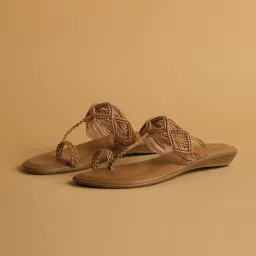 Eridani Women's Farah Beige Toe Ring Sandals image 5