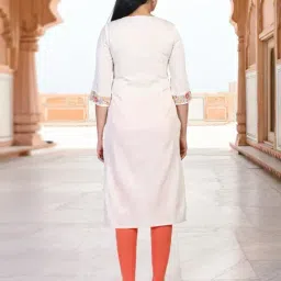 Aurelia Off-White Rayon-Viscose Embroidered Kurti image 2