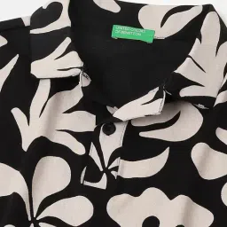 United Colors of Benetton Boys Black & Beige Cotton Printed Polo T-Shirt image 3