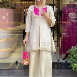 Altecia Women Ethnic Motifs Embroidered Panelled Thread Work Pure Cotton Kurti with Palazzos-picture-15