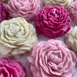 Dainty Little Shop Red & Cream-Coloured 2 pieces Core Candle image 4