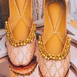 NR by Nidhi Rathi Women's Pink Ethnic Juttis-picture-17