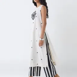 Utsa by Westside Off-White Embroidered Cotton-Blend A-Line Kurta image 3