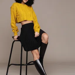 The Roadster Lifestyle Co. Cable Knit Crop Pullover image 2