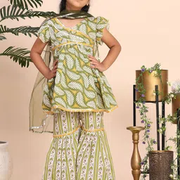 Cutiekins Girls Floral Printed A-Line Kurta with Sharara & Dupatta image 4