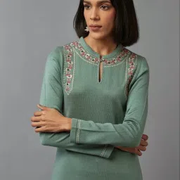 W Green Embroidered Straight Kurta image 5