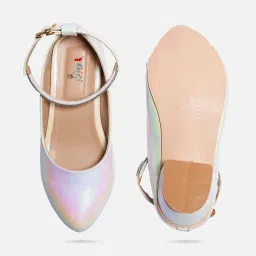 Tiny Bugs Girls Off White & Pink Party Wear Slip Ons image 5