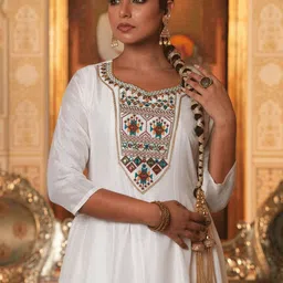 Aramya Women Kurta image 5