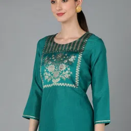 Vaamsi Green Woven Pattern Kurta Pant Set With Dupatta image 5