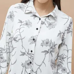 Code By Lifestyle Off White Regular Fit Floral Print Shirt image 5