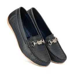 INKLENZO Women Woven Design Loafers image 2