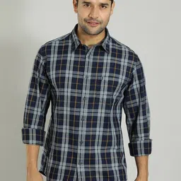 Indian Terrain Men India Slim Spread Collar Tartan Checked Cotton Slim Fit Casual Shirt-picture-15