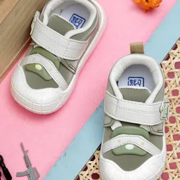TOMSY CHOICE Bear Applique Detailed Velcro Closure Shoes - Green image 3