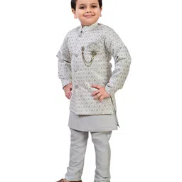 BT DEZINES Full Sleeves Flower Ethnic Motif PrintedKurta Pyjama Waistcoat - Grey image 5