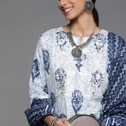 Libas Women White Paisley Motifs Printed Pure Cotton Kurta with Trousers & With Dupatta image 5