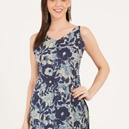 Brownverse Floral Printed V-Neck Pure Cotton Kurti-image-40