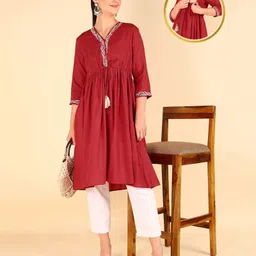 Zelena Three Fourth Sleeves Floral Embroidered  Maternity Kurta With Concealed Zipper Nursing Access - Fuchsia-picture-31
