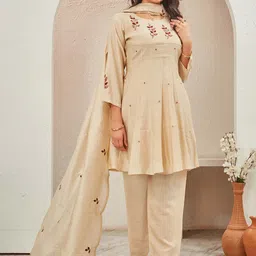 TWINS LADY Women Floral Embroidered Regular Thread Work Chanderi Silk Kurta with Trousers & With Dupatta image 3