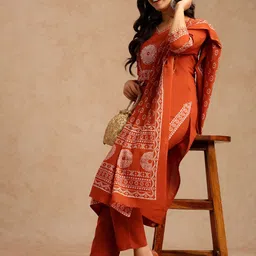 Vbuyz Women Ethnic Motifs Printed Regular Pure Cotton Kurta & Trousers With Dupatta-picture-20