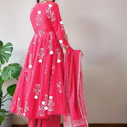 SZN Women Ethnic Motifs Printed Empire Kurta with Palazzos & With Dupatta image 3