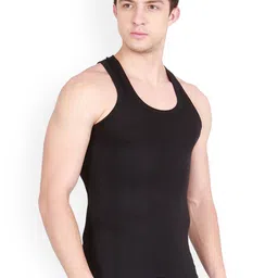 Sporto by Macho Men Pack Of 2 Cotton Solid Undershirt Innerwear Vests image 2