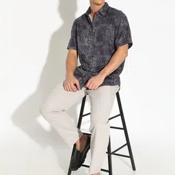 SHOWOFFFF Men Comfort Printed Casual Shirt image 3