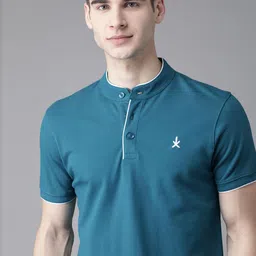 The Roadster Lifestyle Co Men Blue Pure Cotton Solid Henley Neck T-shirt-picture-12