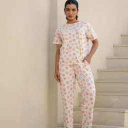 Clt.s Cream Cotton Short Sleeves Floral T-Shirt and Pyjama-picture-13