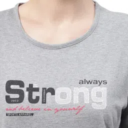 Vimal Jonney Grey Printed T-Shirt With Trackpants image 5