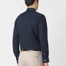 Peter England Navy Blue Cotton Regular Fit Solid Shirt image 2