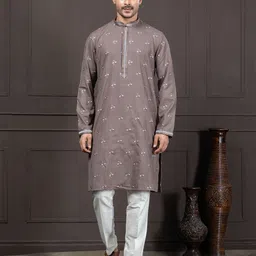 EKYAA Men Floral Embroidered Thread Work Kurta image 2