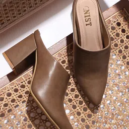 GNIST Women Pointed Toe Block Heel Mules-image-16